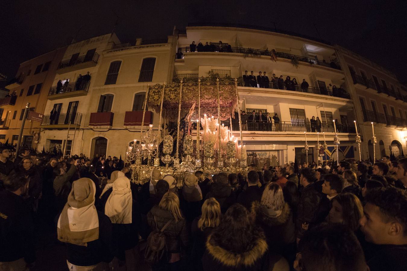 Las Mejores Imágenes De La Hermandad De Los Gitanos En La Madrugada De ...